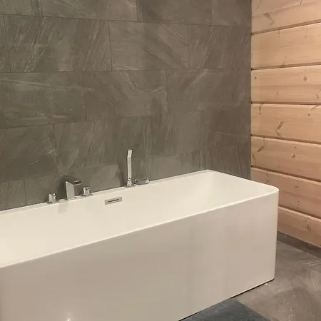 Un Petit Ilot De Confort - Made In Finland 3*