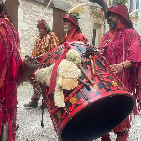 B&B Un Petit Ilot De Confort - Made In Finland