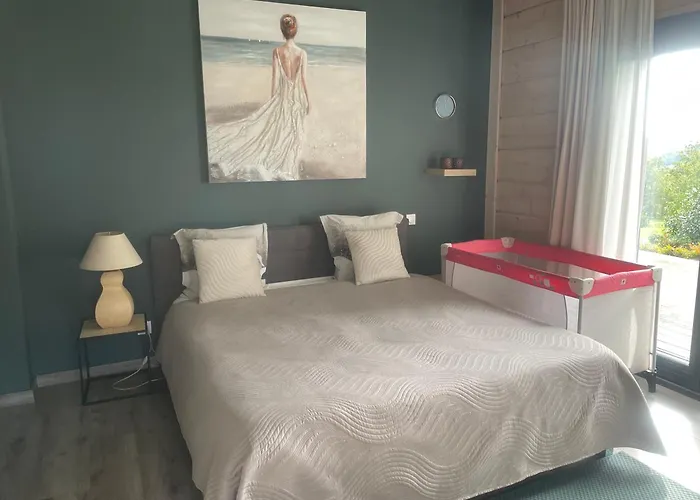 Un Petit Ilot De Confort - Made In Finland 住宿加早餐酒店 蒙弗朗坎