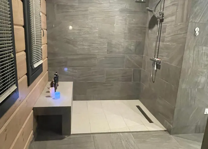 住宿加早餐酒店 Un Petit Ilot De Confort - Made In Finland 蒙弗朗坎