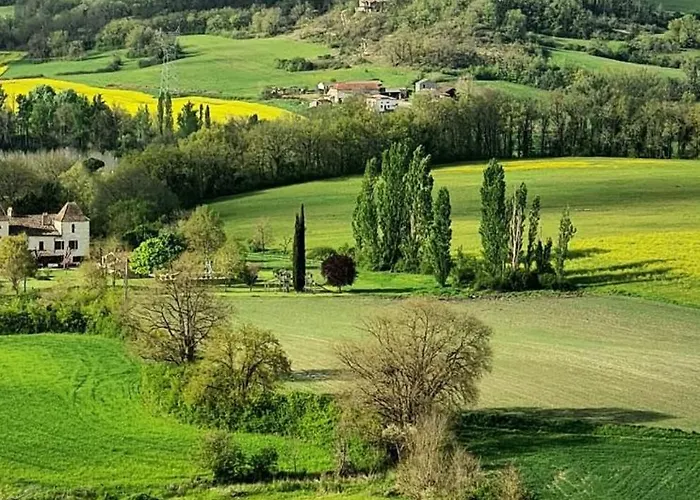 住宿加早餐酒店 Un Petit Ilot De Confort - Made In Finland 蒙弗朗坎